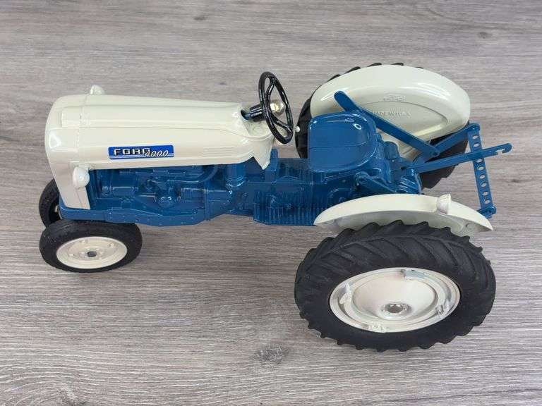 Ford 4000 NF, 1/12, Hubley, 3 PT.