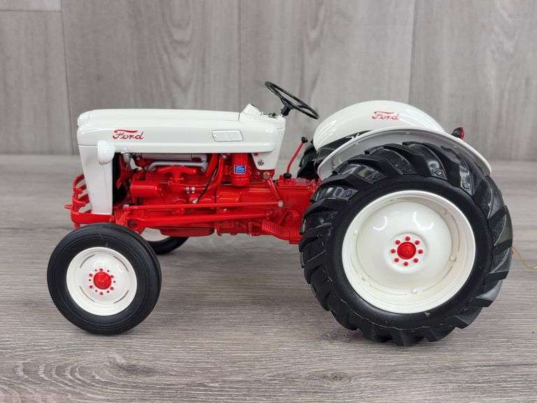 Ford 8N WF, 1/12, Franklin Mint, Original Shipping Box