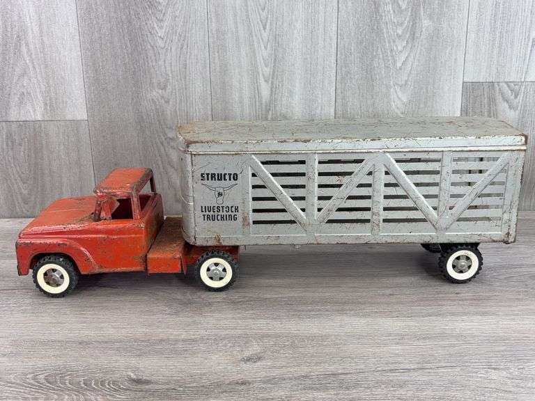 Structo Livestock Trucking Truck & Trailer, 23 1/4”