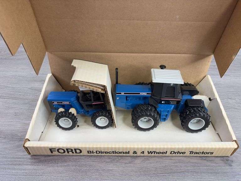 Ford Versatile 276 Bi-Directional & 846 4WD Duals, 1/32