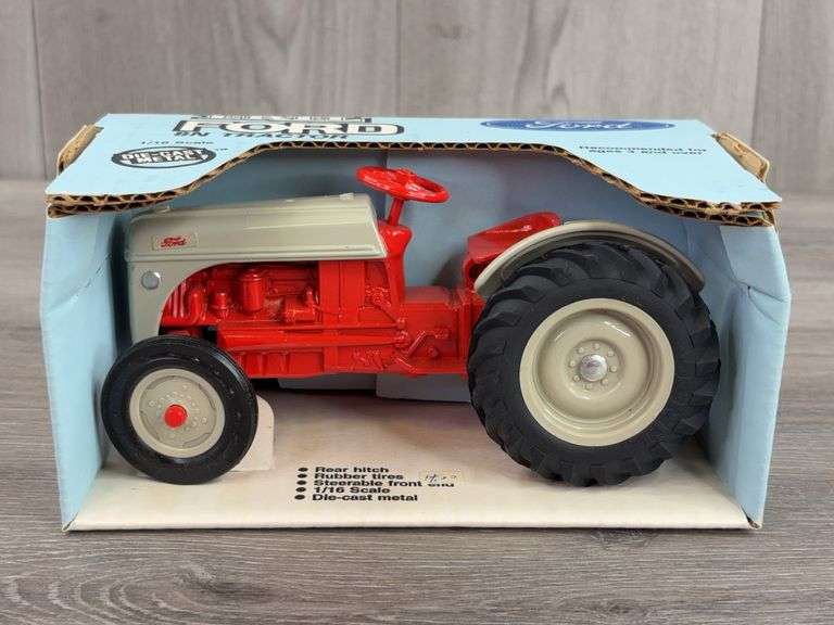 Ford 8N WF, 1/16, Ertl