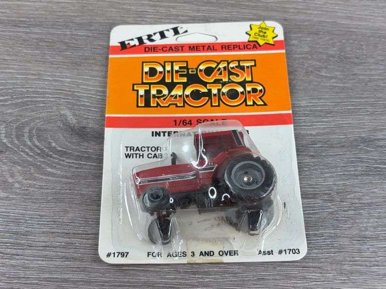 International 5088 WF, 1/64, Ertl, Die-Cast Tractor