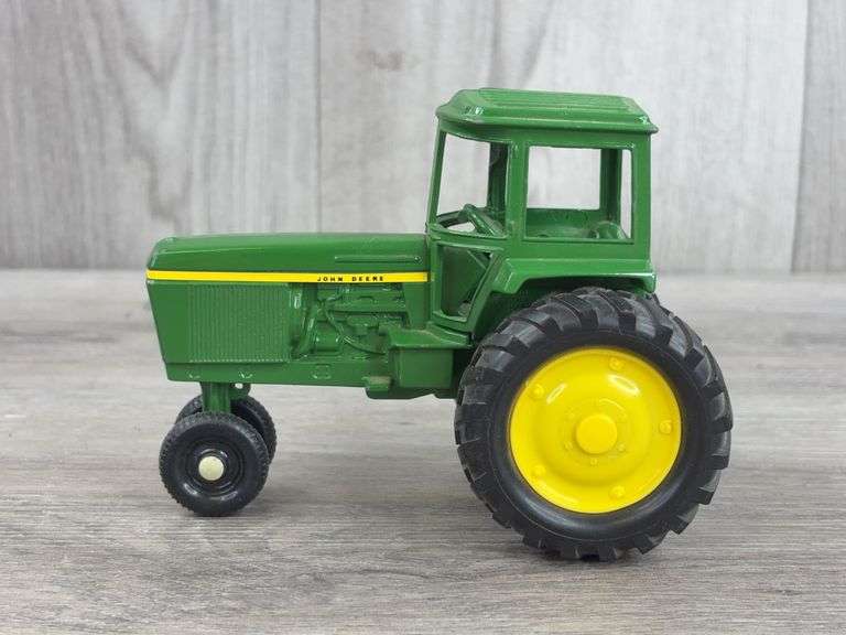 John Deere 4430 NF, 1/32, Ertl