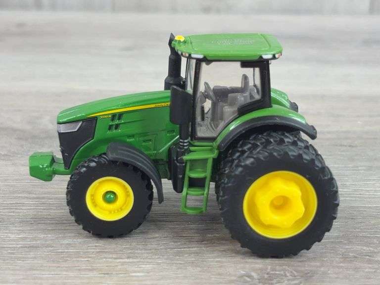 John Deere 7290R MFD Duals, 1/64, 2015 Farm Show