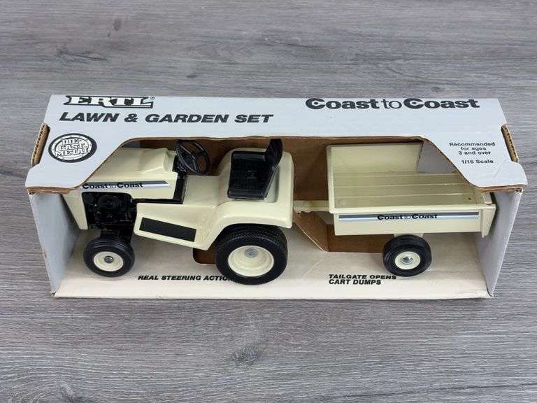 Coast To Coast Lawn & Garden Set, 1/16, Ertl