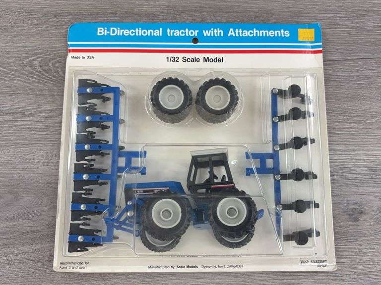 Ford 276 Versatile 4WD W/Attachments, 1/32, Scale Models