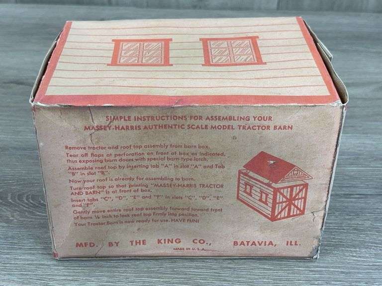 Massey Harris 44 NF W/Driver, Box Is Barn, 1/16, King