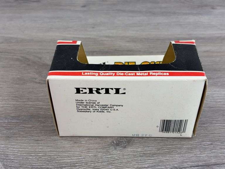 International 3588 4WD, 1/64, Ertl, Die-Cast Tractor