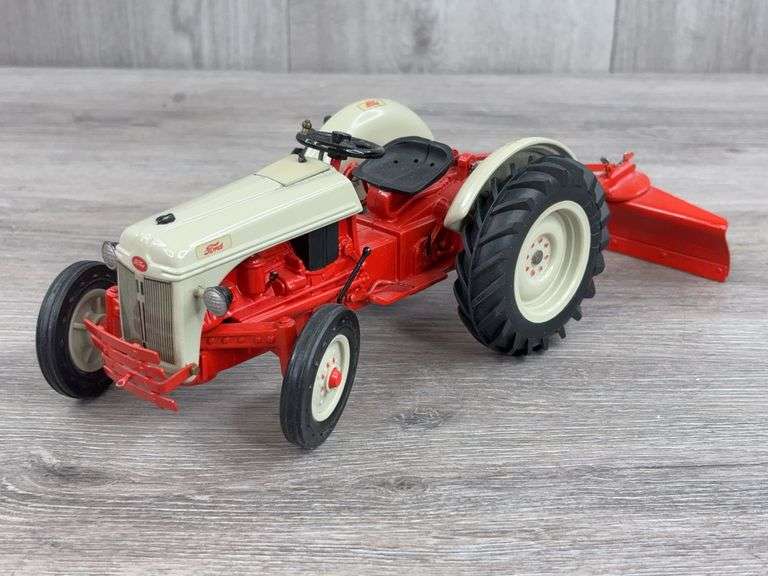Ford 8N W/Blade, 1/16, Custom, DIT #4, 1990
