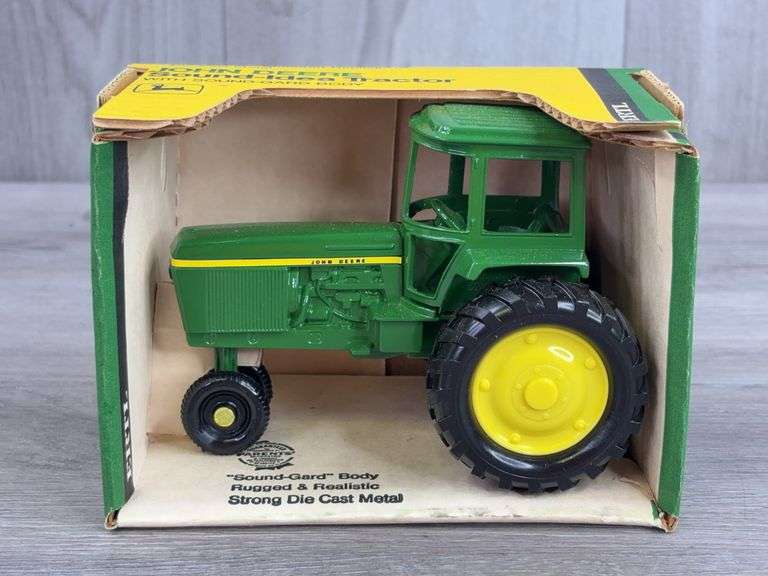 John Deere 4430 NF, 1/32, Ertl