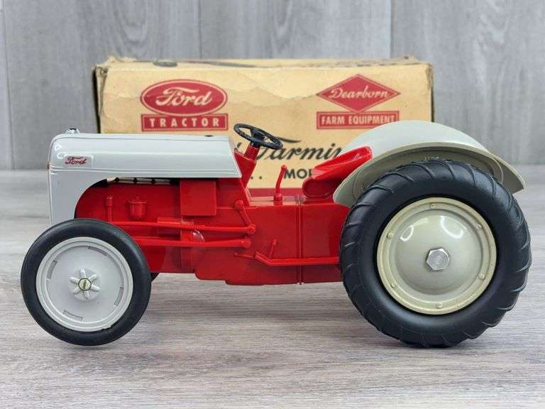 Ford 8N WF Motorized, 1/12, Aluminum Model Toys, Inc.