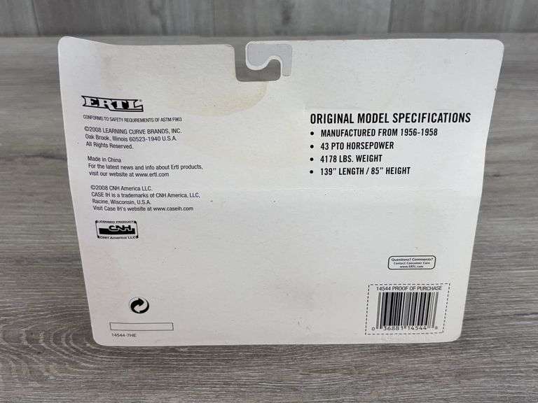 IH Farmall 350 W/Mounted Picker & Barge Wagon, 1/64