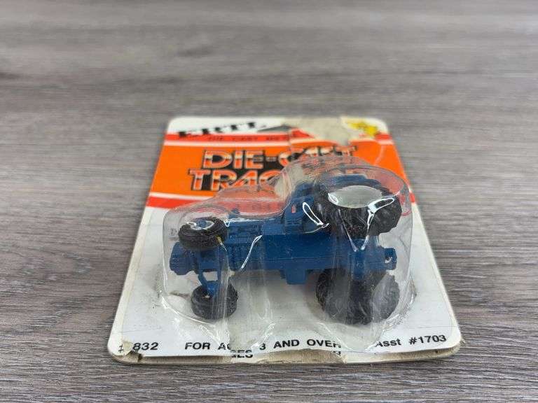 Ford TW-20 WF, 1/64, Ertl, Die-Cast Tractors, Packaging Torn