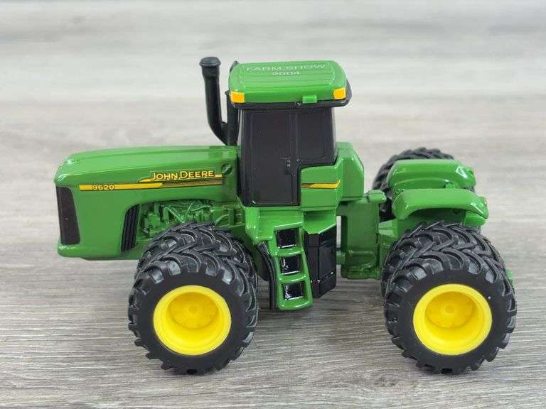 John Deere 9620 4WD Duals, 1/64, 2004 Farm Show