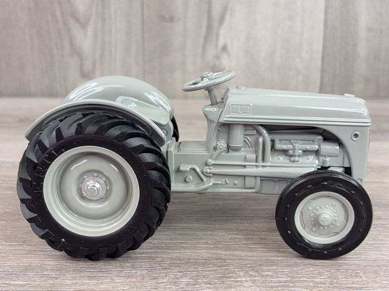 Ford 9N WF, 1/16, 1985, Ertl
