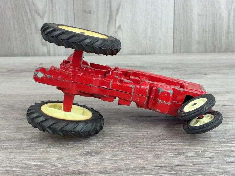 International NF, 1/16, Ertl