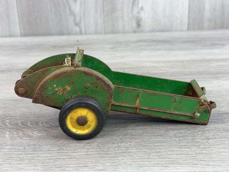 John Deere H Spreader, 1/16, Carter, Missing Hitch