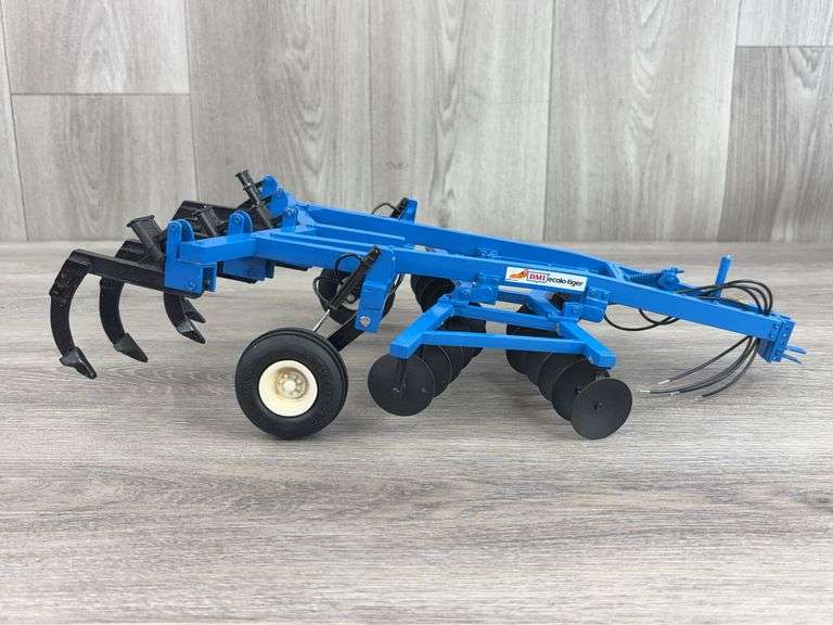 DMI 530 Ecolo-Tiger, 1/16, #95, Limited Edition, **NO SHIPPING**