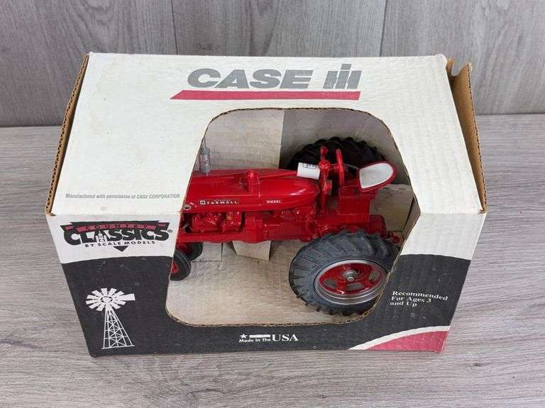 IH McCormick Farmall Super MD NF Diesel, 1/16