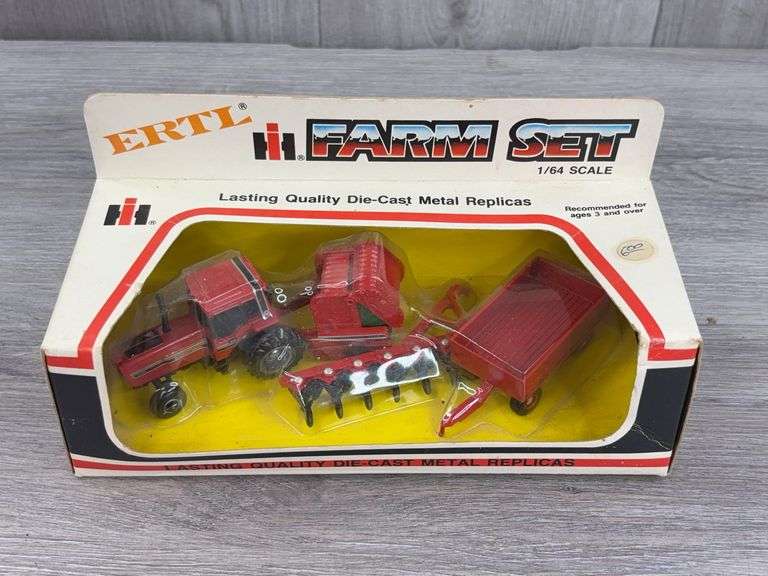 International 5088 WF Farm Set, 1/64, Ertl