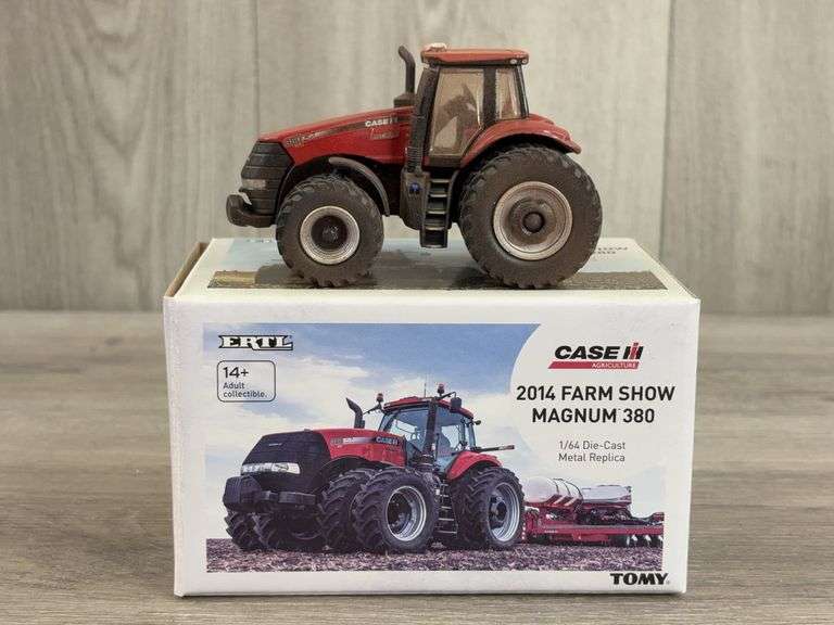 Case IH Magnum 380 Duals, Dusty, 1/64, 2014 Farm Show