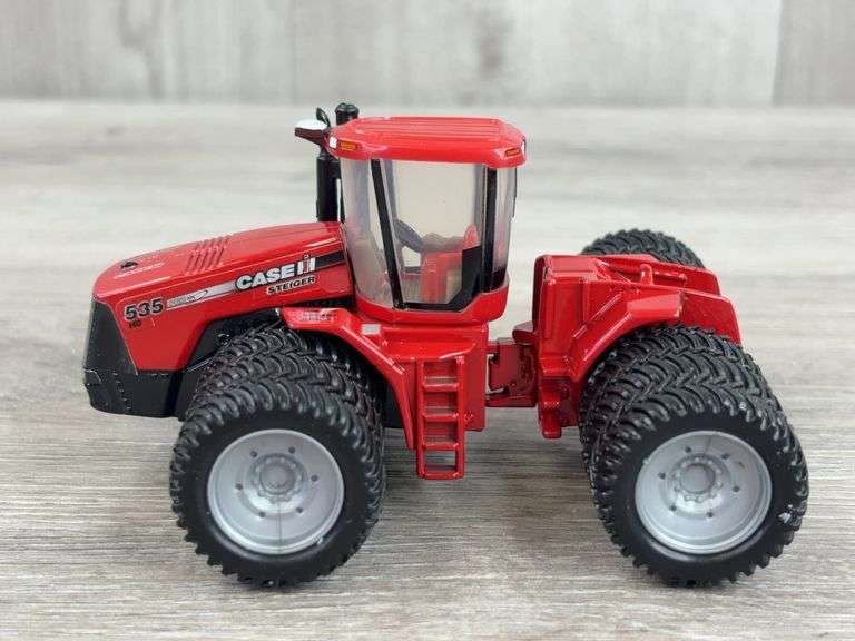 Case IH Steiger 535 Triples, 1/64, 2010 Farm Show