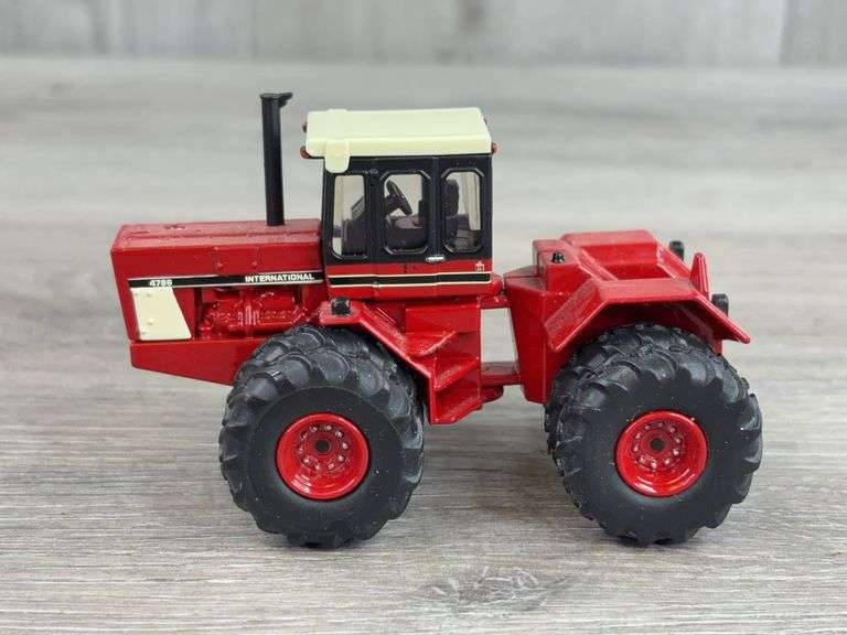 International 4786 4WD Duals, 1/64, 2015 NFTS, Toy Farmer