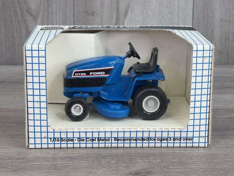 Ford GT95 Lawn & Garden Tractor, 1/16, Scale Models
