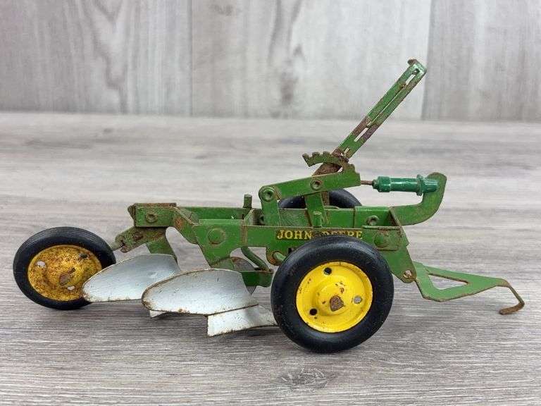 John Deere 2 Bottom Plow, 1/16, Carter