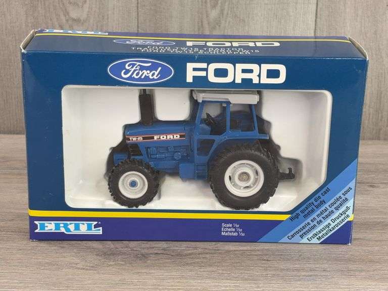 Ford TW-15 MFD, 1/32, Ertl
