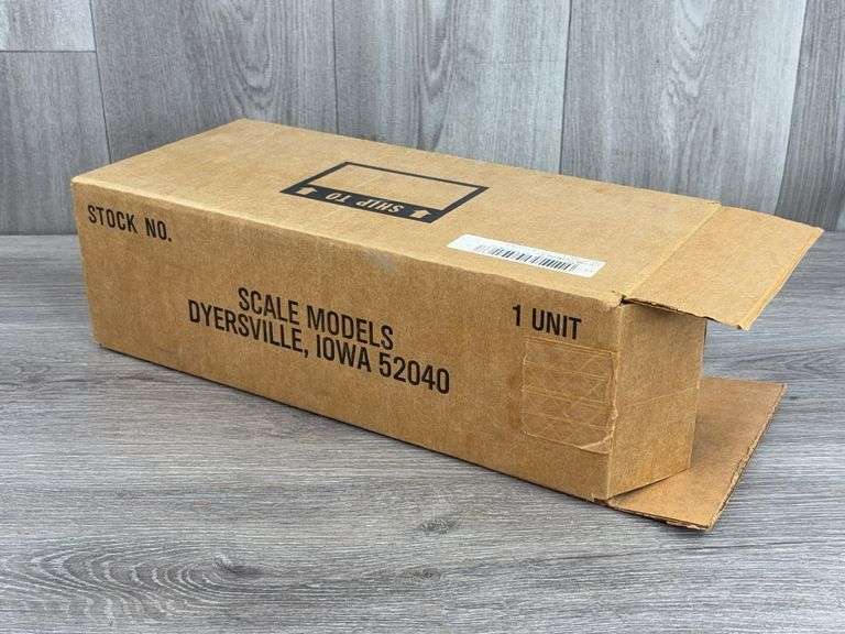 Ford Versatile 276 Bi-Directional & 846 4WD Duals, 1/32