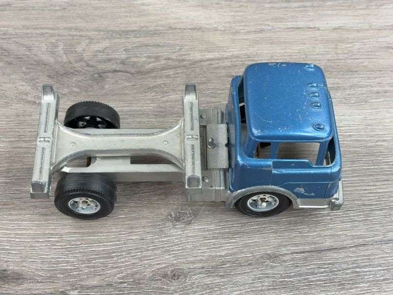 Hubley Log Truck, 7”