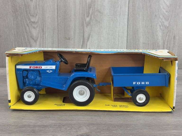 Ford LGT 145 Lawn & Garden Set, 1/12, Ertl, Stock #814