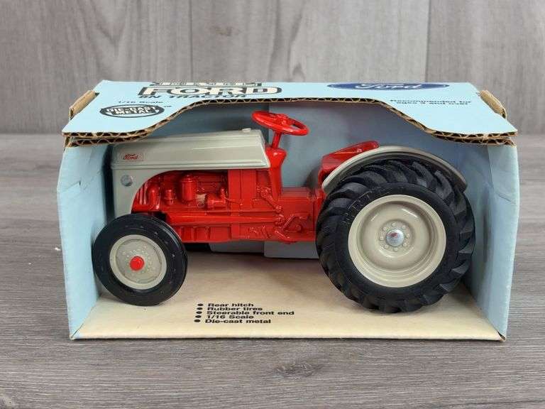 Ford 8N WF, 1/16, Ertl