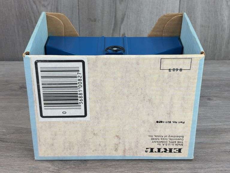 Ford Gravity Feed Wagon, 1/16, Ertl, Stock #827