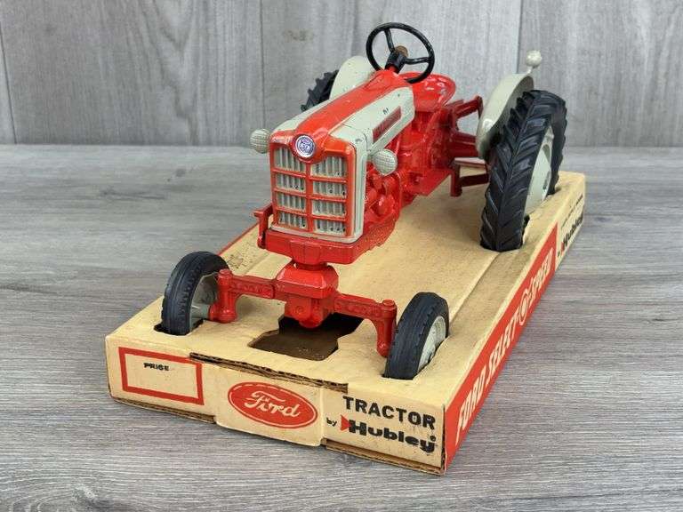 Ford 961 Select-O-Speed WF, 1/12, Hubley, 3 PT.