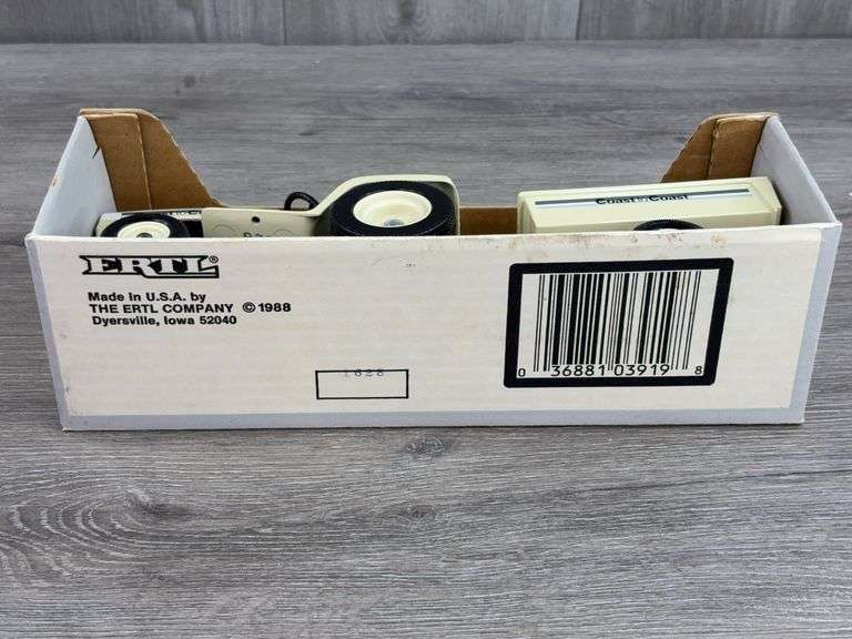 Coast To Coast Lawn & Garden Set, 1/16, Ertl