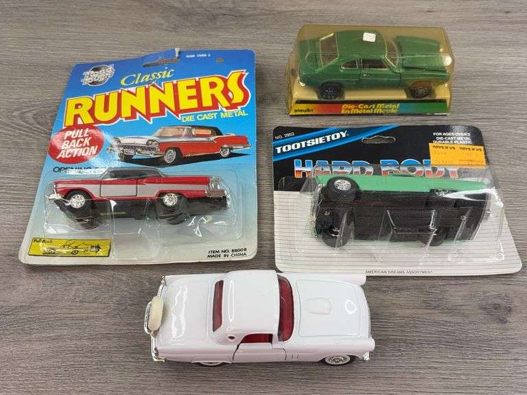 2 Thunderbirds-1/32, TootsieToy; Ford Capri-5” & Classic Runners