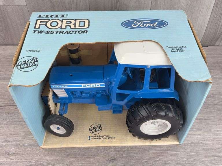Ford TW-25 WF Cab, 1/12, Ertl, Stock #819