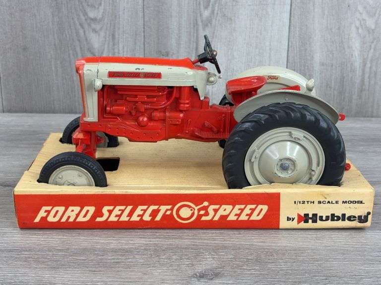 Ford 961 Select-O-Speed WF, 1/12, Hubley, 3 PT.