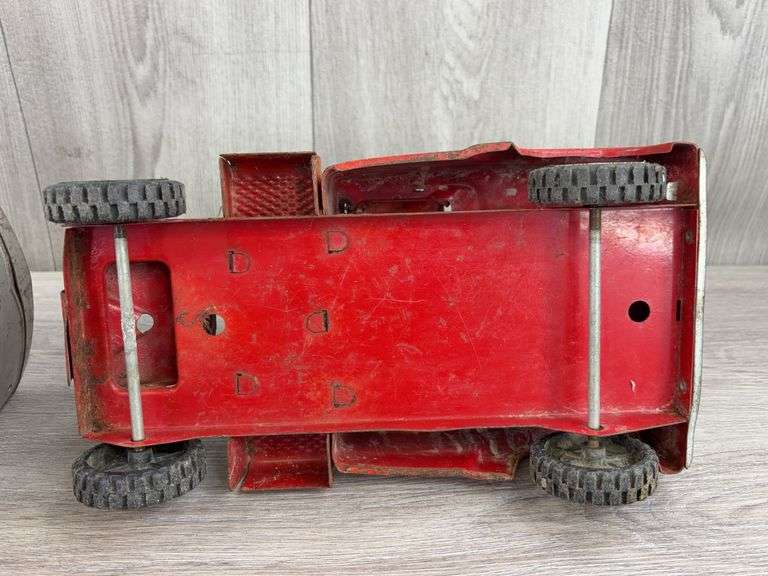 Structo Livestock Trucking Truck & Trailer, 23 1/4”