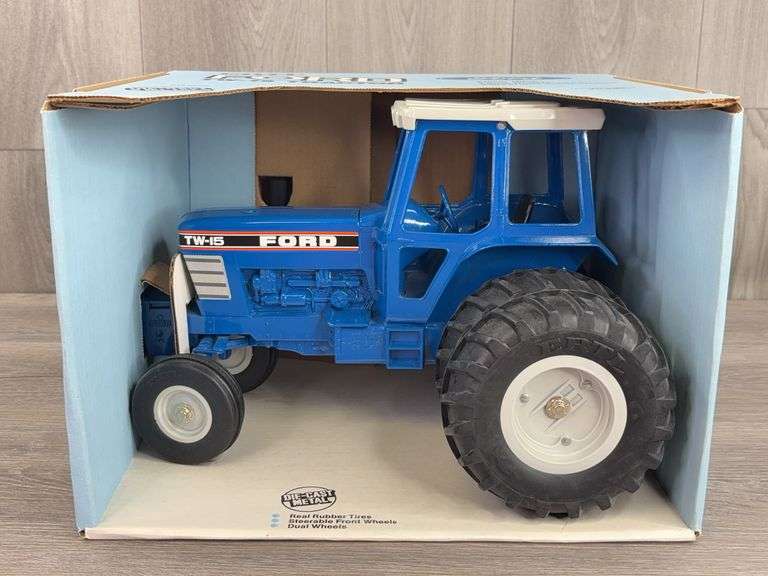 Ford TW-15 WF Duals, 1/12, Ertl, Stock #847