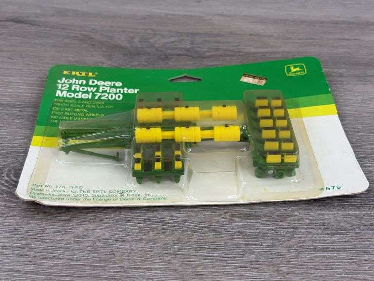 John Deere 7200 12 Row Planter, 1/64, Ertl