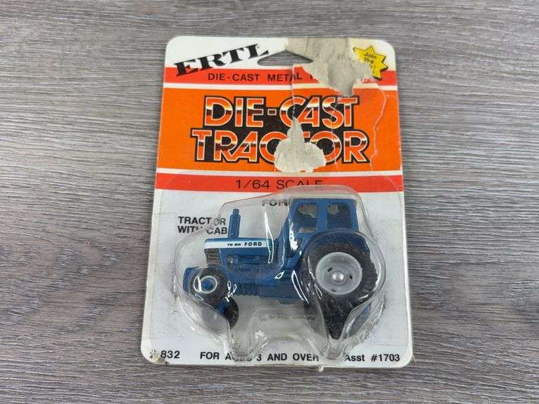Ford TW-20 WF, 1/64, Ertl, Die-Cast Tractors, Packaging Torn