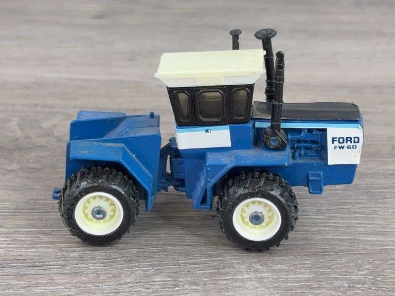 Ford FW-60 & Steiger Cougar 4WDs, 1/64, Ertl