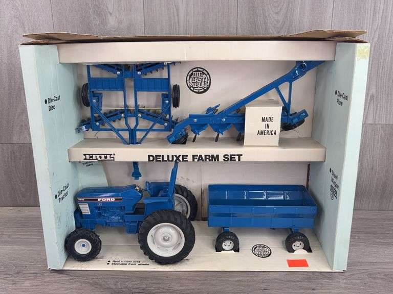 Ford 7710 MFD ROPS Deluxe Farm Set, 1/16, Ertl