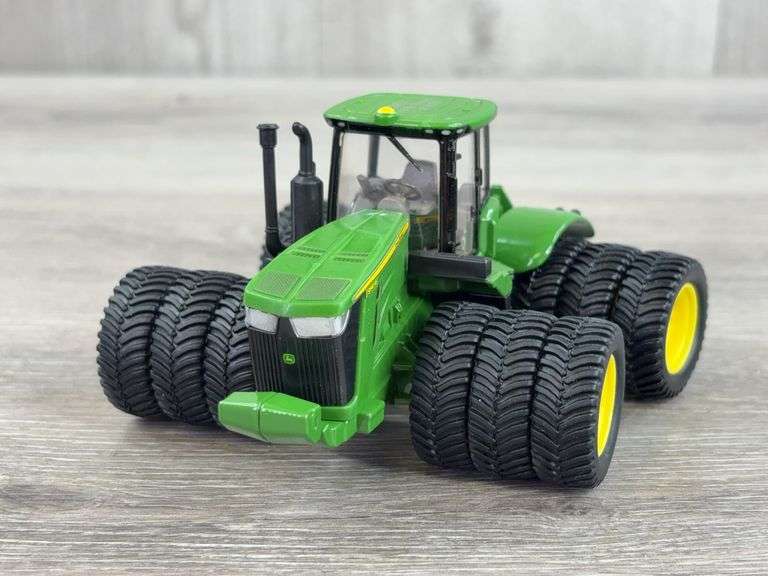 John Deere 9510R Triples, 1/64, 2013 Farm Show