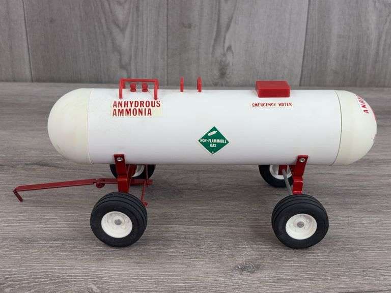 Anhydrous Ammonia Tank, 1/16, Toy Farmer