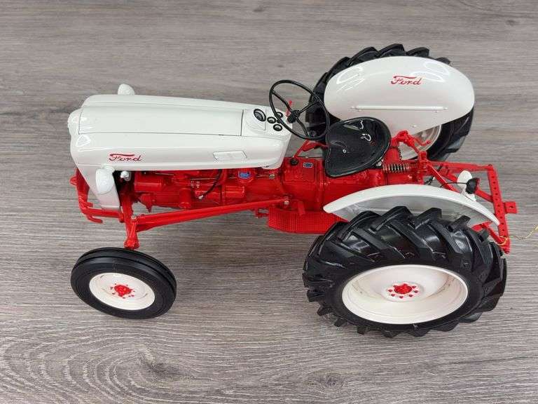 Ford 8N WF, 1/12, Franklin Mint, Original Shipping Box