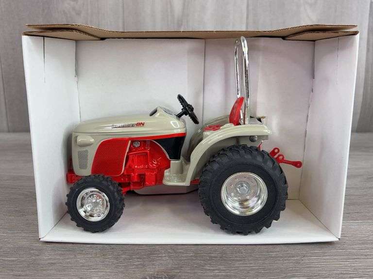 Ford Boomer 8N, 1/16, 2009 Orlando Dealer Meeting